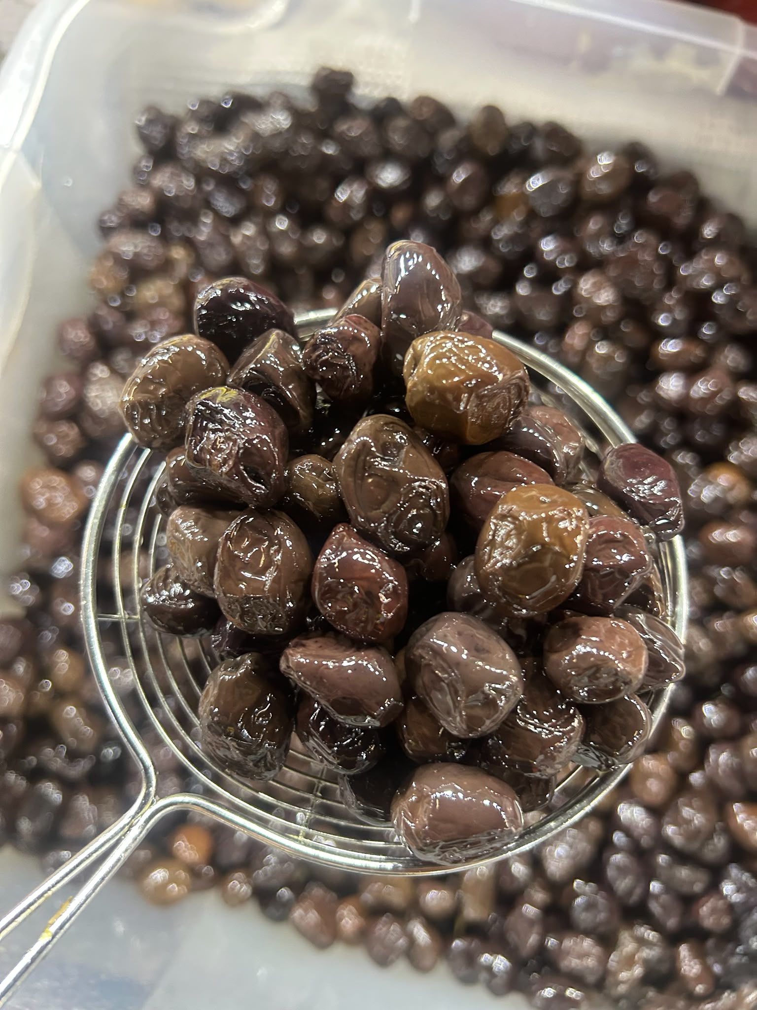 SİYAH GEMLİK AZ TUZLU KÖY ZEYTİNİ 2 KG